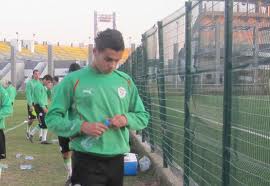 USM Alger : Farouk Chafai prolonge son contrat jusqu'en 2016 