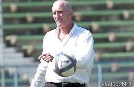 MC Alger : Imminente résiliation du contrat de l’entraîneur Patrick Leiwing