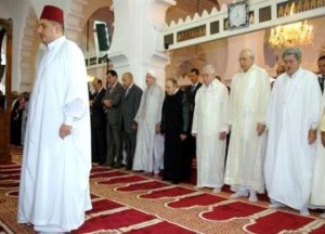 Le président Bouteflika accomplit la prière de l'Aïd el-Fitr à la Grande Mosquée d'Alger