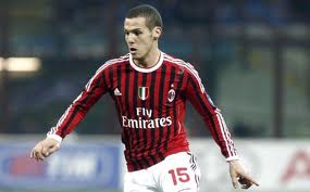 Transfert : L'Algérien Mesbah, une priorité pour le président de Palerme