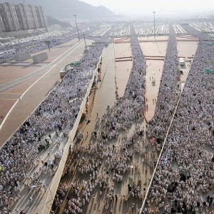 Les pèlerins effectuent les derniers rituels sacrés du Hadj à La Mecque 