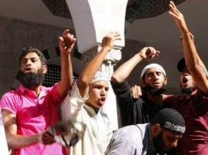 La Tunisie serre la vis face aux salafistes, non sans hésitations