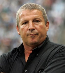 USM Alger : le Français Roland Courbis nouvel entraîneur