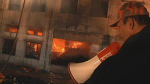 Le Bangladesh recherche le patron de l'usine textile ravagée par un incendie