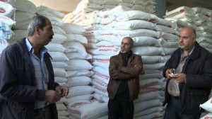 En Turquie, des passeurs syriens marchandent de la farine
