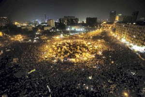 Egypte: manifestation de masse après l'approbation du projet de Constitution