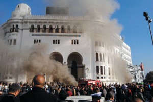 Incendie de la Grande-poste: ouverture d'une enquête officielle
