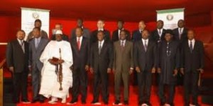 L’envoi d’une force ouest-africaine au centre d’un sommet à Abidjan