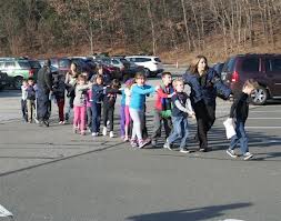 Newtown : Une nouvelle école pour tourner la page de la fusillade