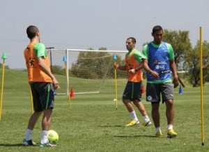 CAN-2013/ amical Afrique du Sud – Algérie : Khaled Lemmouchia sera titulaire, M’bolhi dans les bois