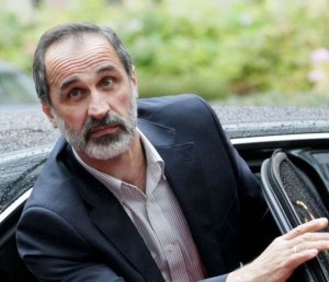 Le chef de l'opposition syrienne tend la main à Bachar al-Assad