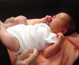 Fausses procurations et faux certificats d'adoption pour expatrier des bébés 