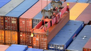 Algérie : 2,84 milliards de dollars d'excédent commercial en janvier 2013