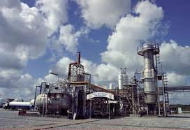 Sonatrach : 14 à 15 milliards de dollars pour réaliser 4 raffineries 