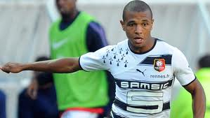 Yacine Brahimi : "Heureux d’effectuer mes débuts par une victoire" 