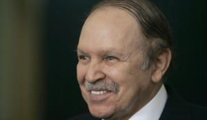 Pr. Bougherbal: l’état de santé du président Bouteflika "évolue bien" 