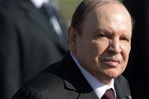 Le président Bouteflika transféré à Paris