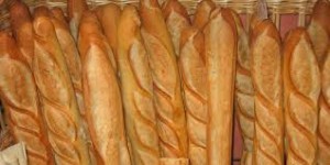L'UGCAA veut un prix de 10 dinars au moins pour une baguette de pain