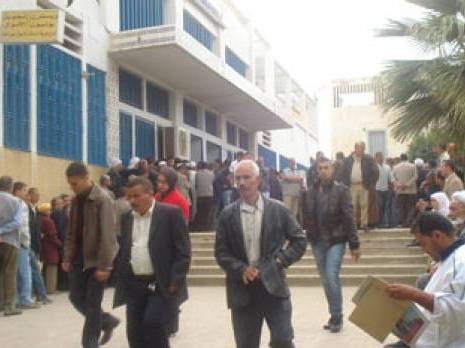 Manque de liquidités à Algérie Poste d'Oran: colère des retraités 