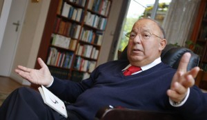 Dalil Boubakeur élu président du Conseil des musulmans de France (CFCM)