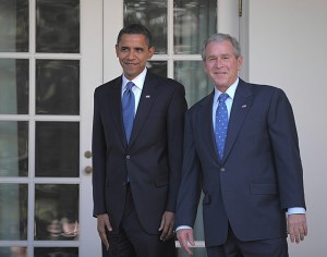 Scandale du système de surveillance: Obama accusé de poursuivre la politique de Bush