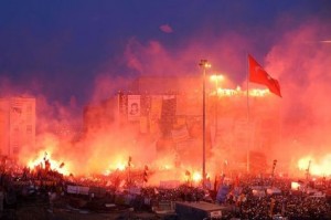 Turquie: Erdogan relance l'épreuve de force face à des manifestants déterminés