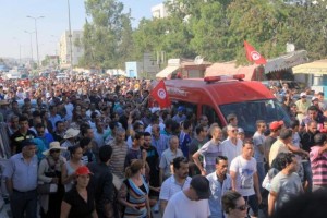 Tunis: gaz lacrymogènes pour disperser des manifestants