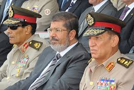 L'armée égyptienne destitue Morsi, la Constitution suspendue