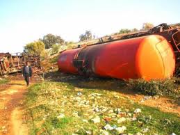 Un train de carburant déraille à Skikda