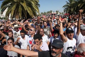La Tunisie en crise, la contestation anti-islamiste s'amplifie