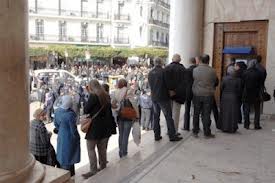 Grève des postiers : Rassemblement de protestation à la grande poste 