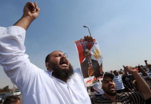 Plus de 120 manifestants tués dans la dispersion des pro-Morsi au Caire