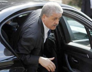 Sellal supervise la mise en service de la nouvelle aérogare de Jijel