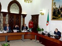 Le président Bouteflika préside le Conseil des ministres (Vidéo)