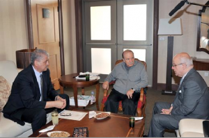 Bouteflika reçoit Sellal et Medelci (Vidéo)
