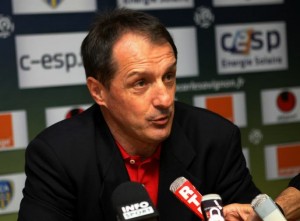 Ligue 1 : l’ES Sétif jette son dévolu sur l’entraîneur bosnien Faruk Hadzibegic 