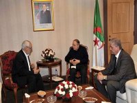Bouteflika reçoit le président du mouvement tunisien Ennahdha(Vidéo)