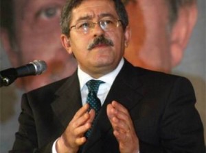 RND : Les militants de Tizi Ouzou réclament le retour de Ouyahia