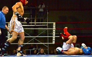 Gala international de kick-boxing à Oran: Une soirée passionnante et spectaculaire