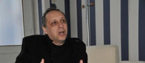 Soufiane Djalili : Bouteflika veut mourir au pouvoir