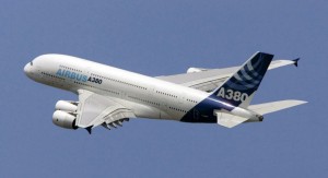 Les compagnies aériennes du Golfe annoncent plus de 100 milliards de dollars de commandes d'avions à Dubaï
