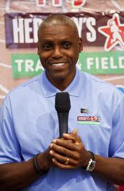 Carl Lewis à Alger pour assister au "we run algiers"