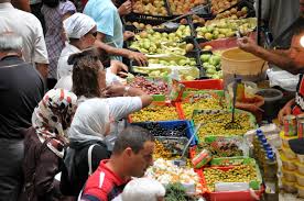  42% du budget familial des algériens consacrés en 2011 à la dépense alimentaire 