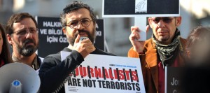 6 journalistes condamnés à la prison à vie en Turquie