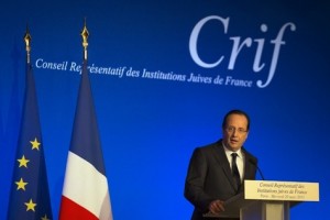 Le président François Hollande se moque de l'Algérie