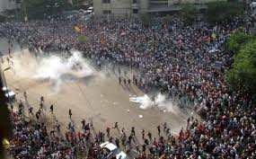 Egypte : des islamistes rassemblés malgré l'interdiction, 1 mort, 150 