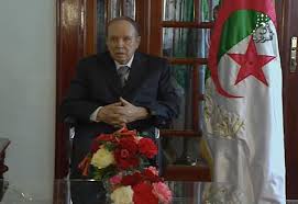 Bouteflika abordera sa candidature "au moment opportun", selon Lamamra