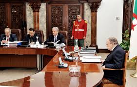 Bouteflika présidera lundi un Conseil des ministres