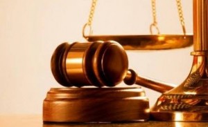 Le Président Bouteflika nomme les présidents et procureurs généraux de nouvelles Cours de justice 