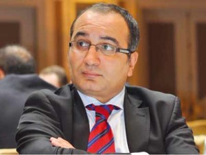Kamal Benkoussa annonce sa candidature à la présidentielle